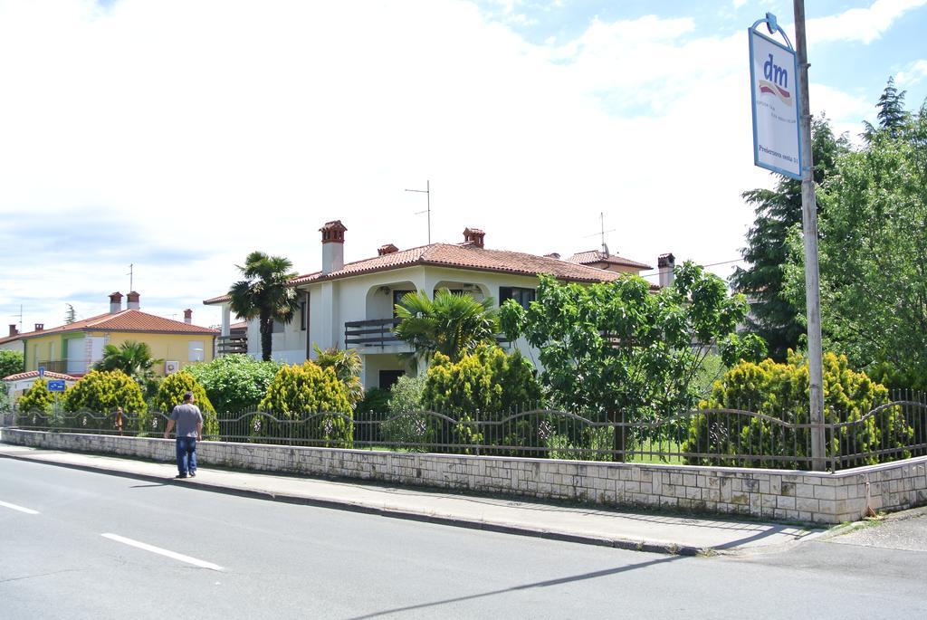 Apartmaji Nika Izola Εξωτερικό φωτογραφία